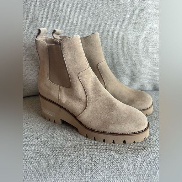 Blondo Dyme Waterproof Chelsea Boot in Beige Size 7.5 - Picture 1 of 8